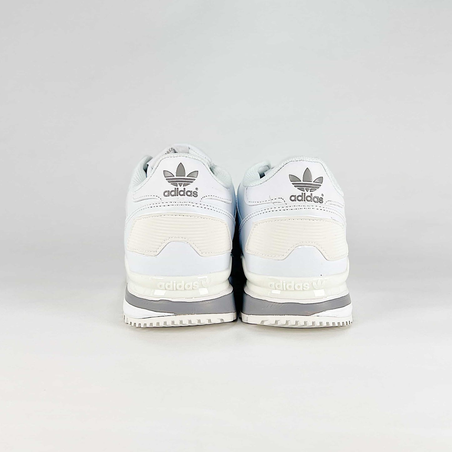 Adidas ZX 700 Sneakers