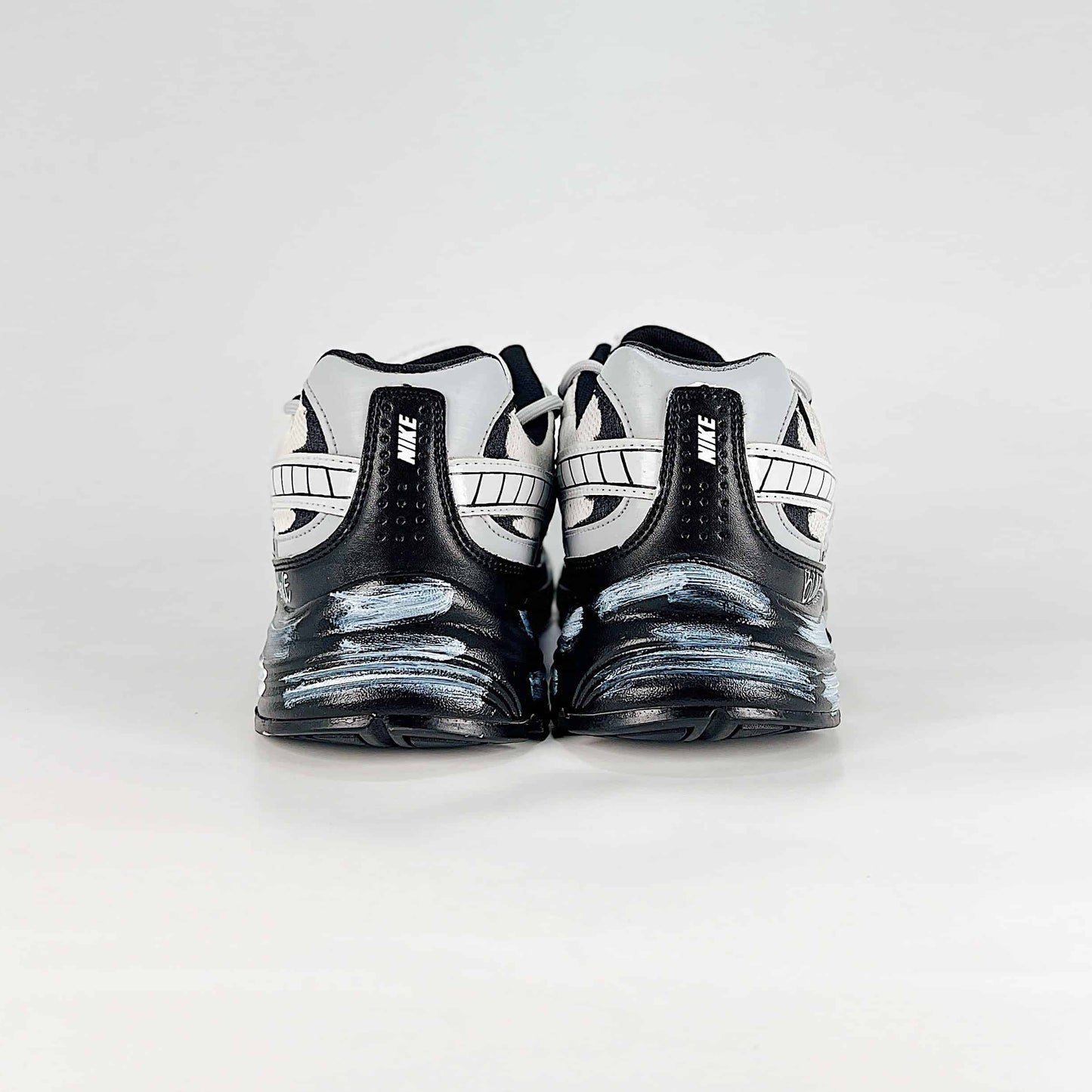Nike Initiator Sneakers