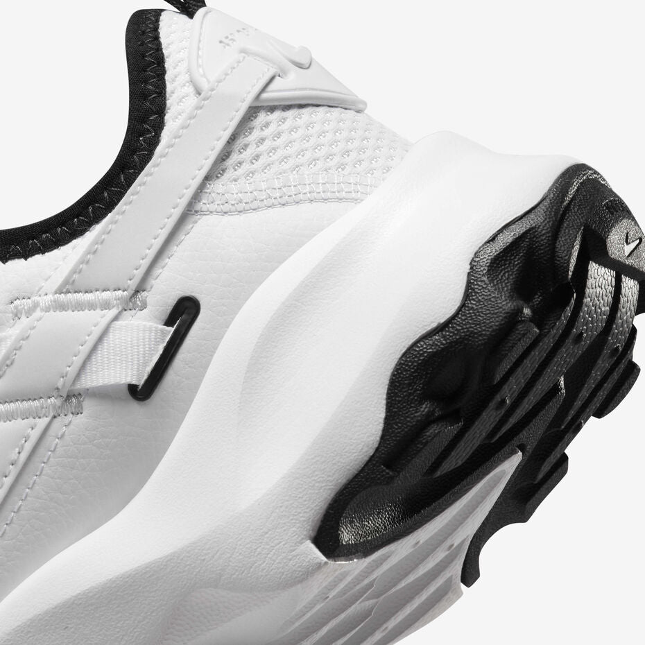 Nike TC 7900 Women’s White Sneakers