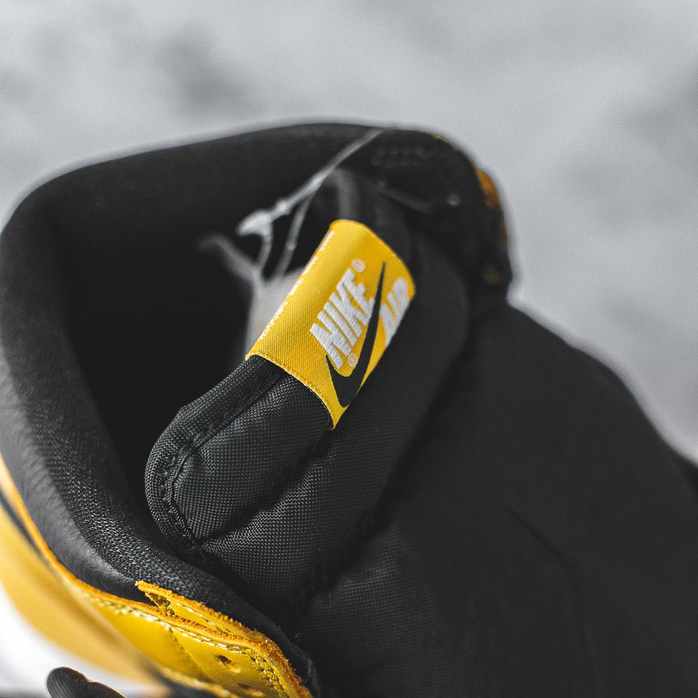 Nike Air Jordan 1 Retro High “Pollen” Sneakers