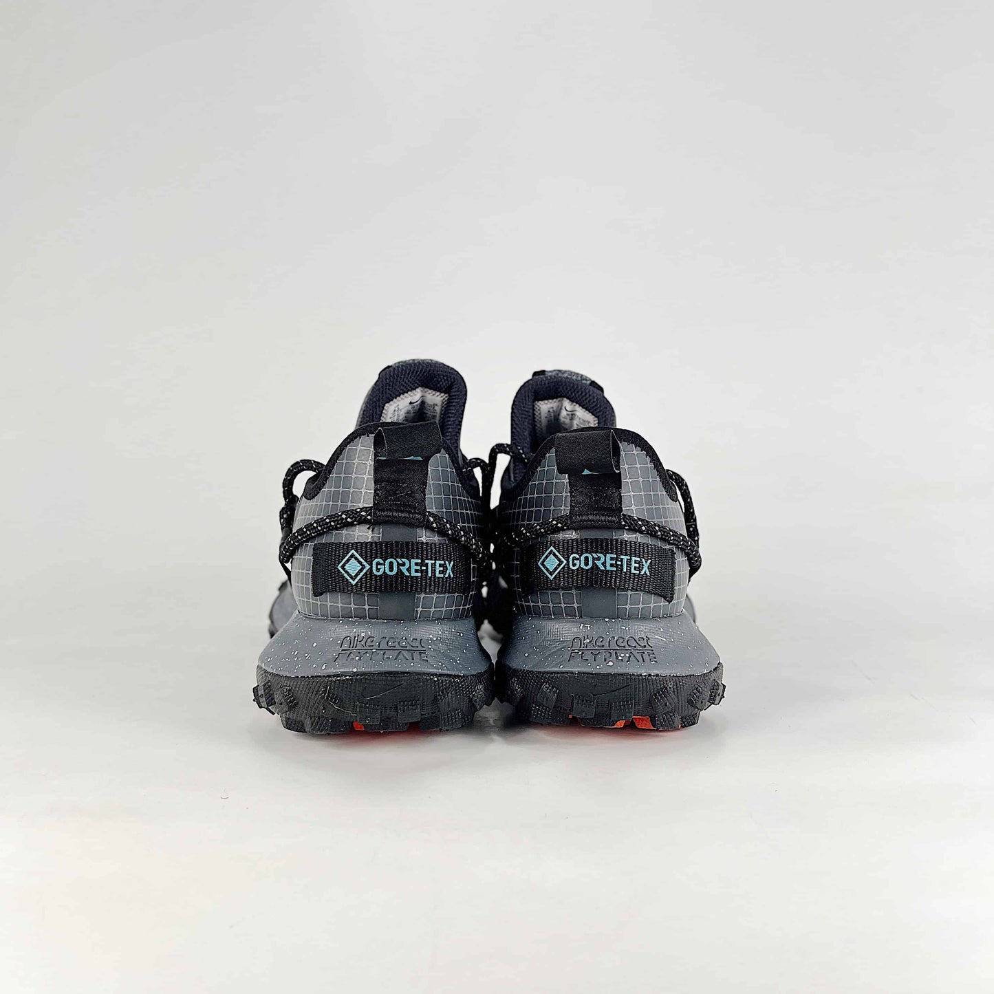 Nike ACG Mountain Fly Low Gore-Tex SE “Dark Grey / Black”