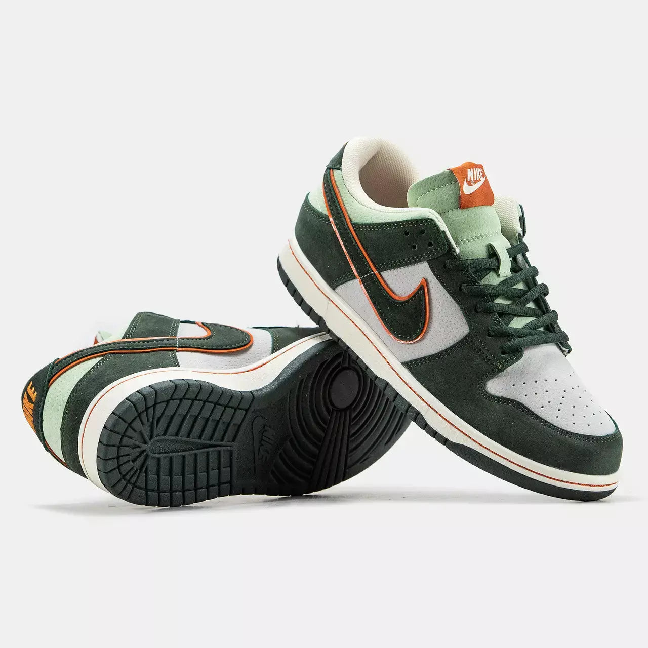 Nike SB Dunk Low “Steamboy OST” Green