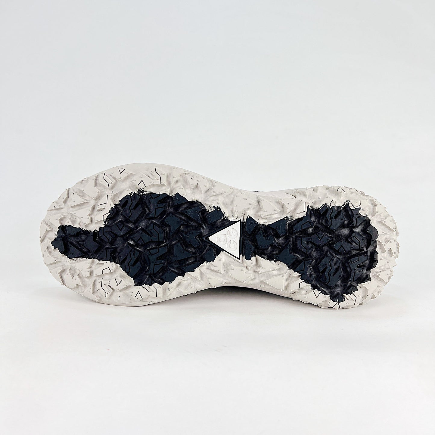 Nike ACG Mountain Fly 2 Low Sneakers