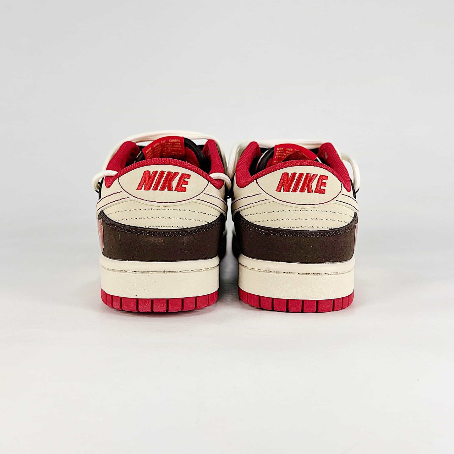 Nike SB Dunk Low Sneakers