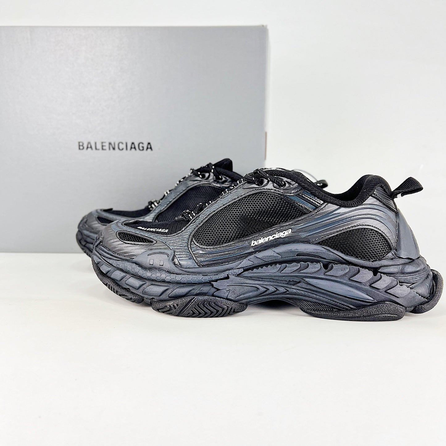 Balenciaga Triple S.2 Sneakers