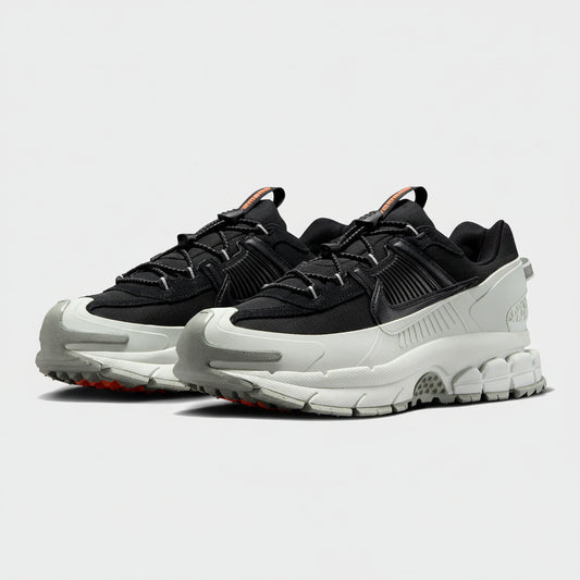 Nike Zoom Vomero Roam Black/White Sneakers