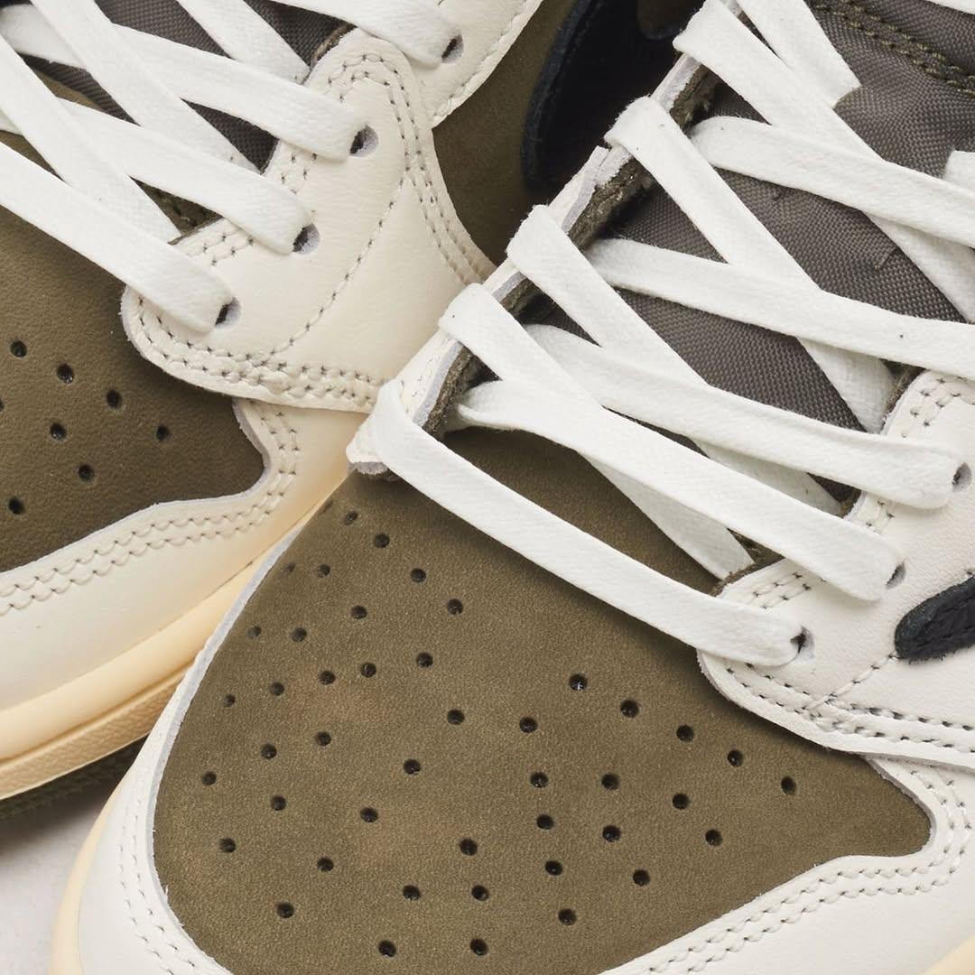 Jordan 1 Low Travis Scott Reverse Mocha sneakers