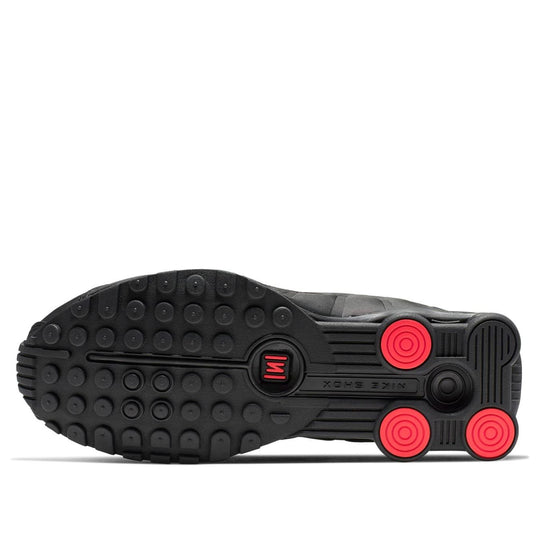 Nike Shox R4 “Triple- Black” Sneaker