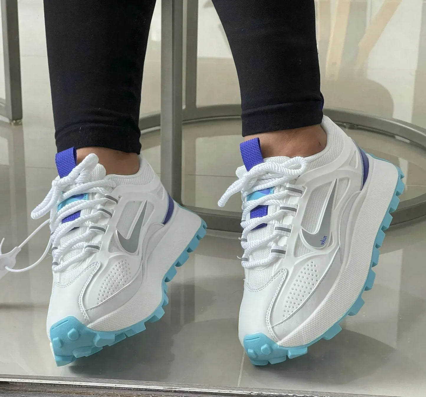 Nike Bailleli White/Blue/Silver