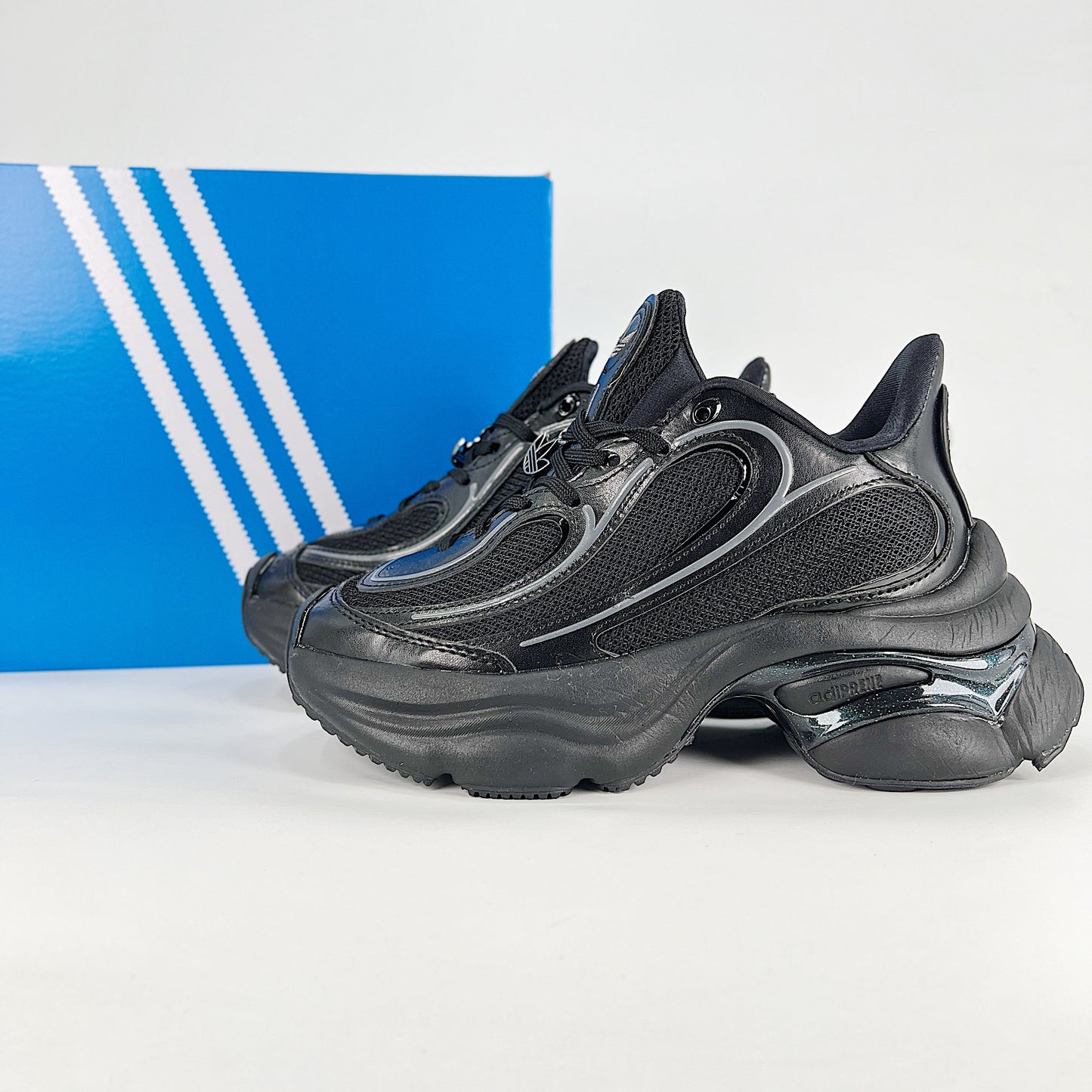 Adidas Ozvenuz Sneakers