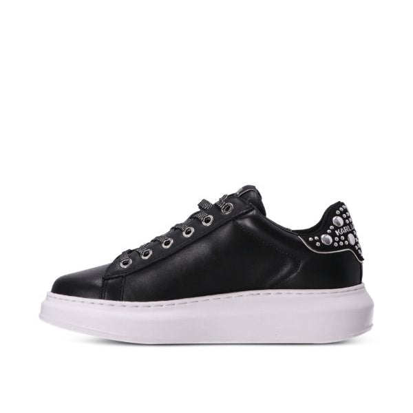 Karl Lagerfeld Ikon NFT Kapri Sneakers in black leather.