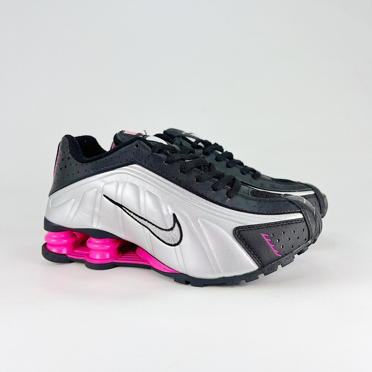 Nike Shox R4 Sneakers