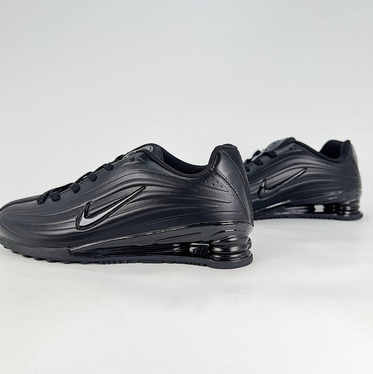 Nike Shox Z Sneakers