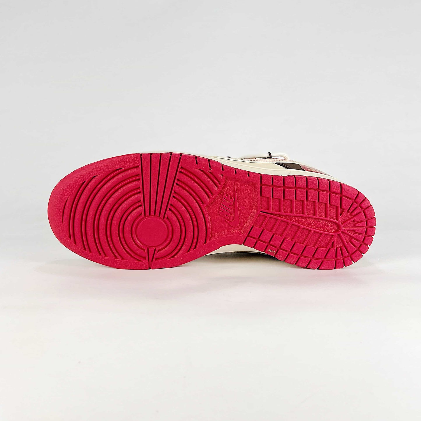 Nike SB Dunk Low Sneakers