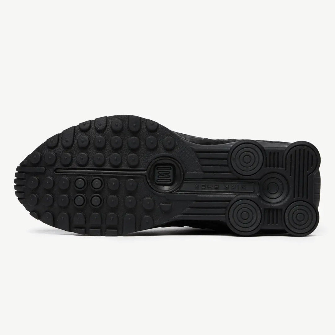 Nike Women's Shox R4 - Black/Dark Smoke Grey