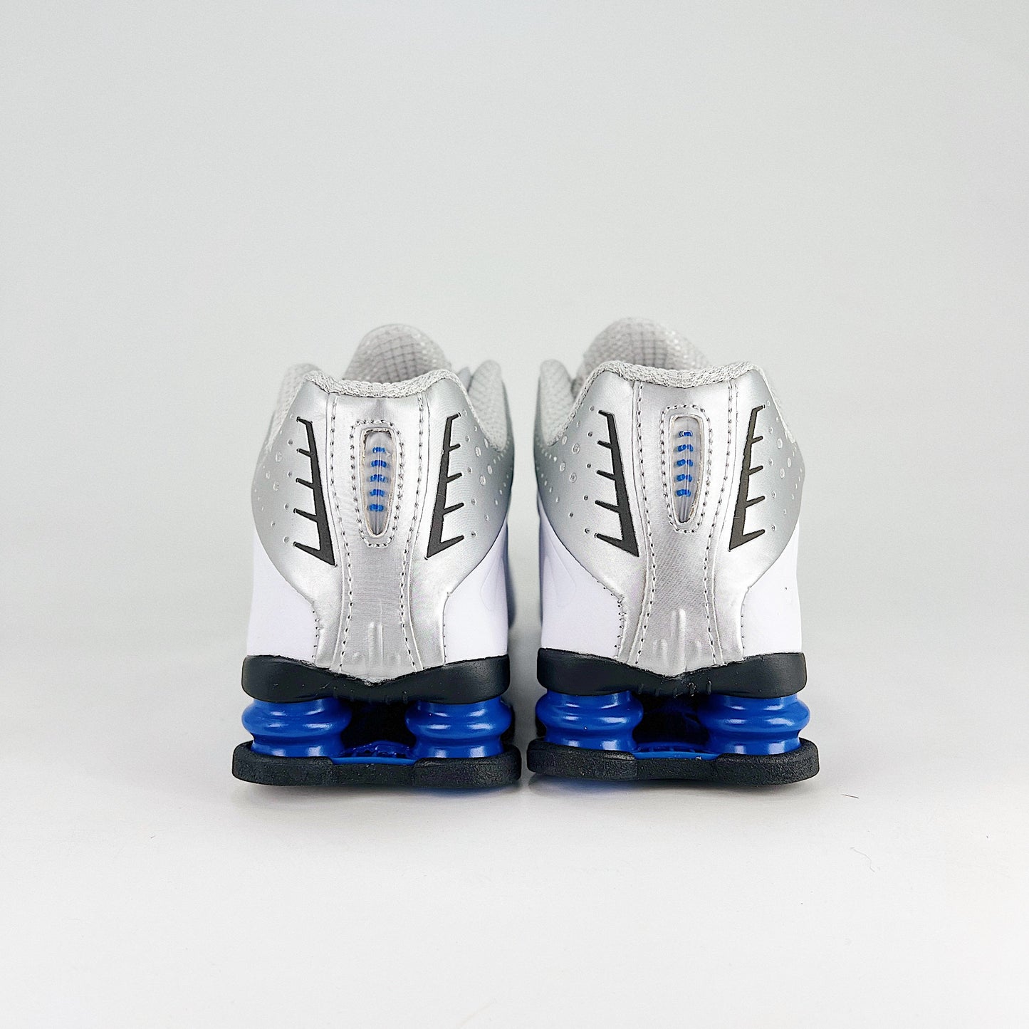 Nike Shox R4 Sneakers