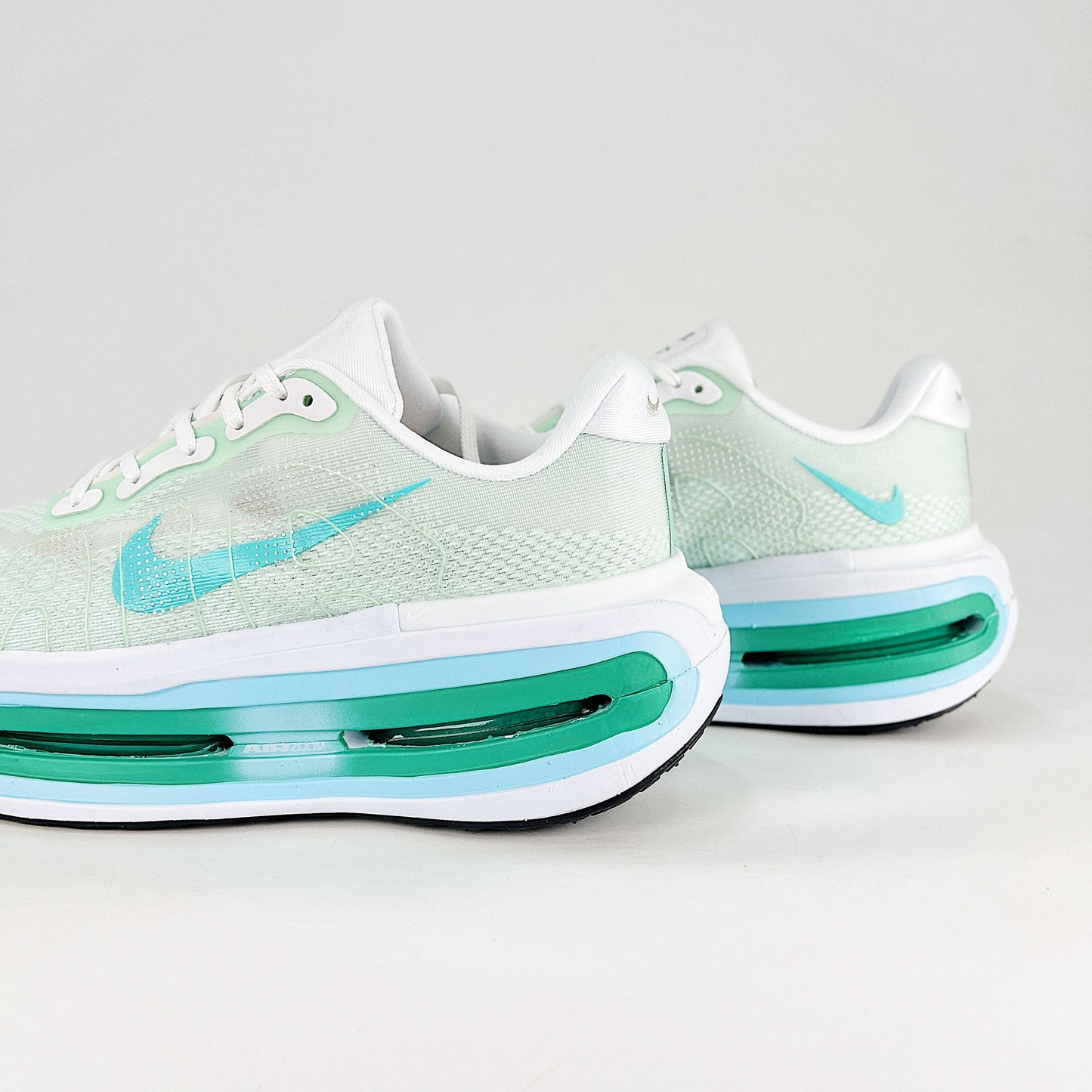 Nike Vomero Premium Running Shoes