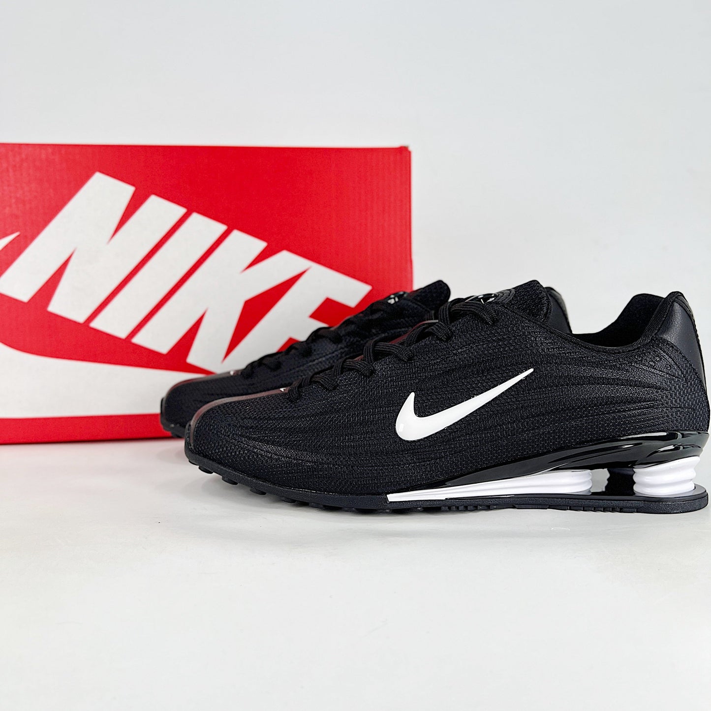 Nike Shox Z Sneakers
