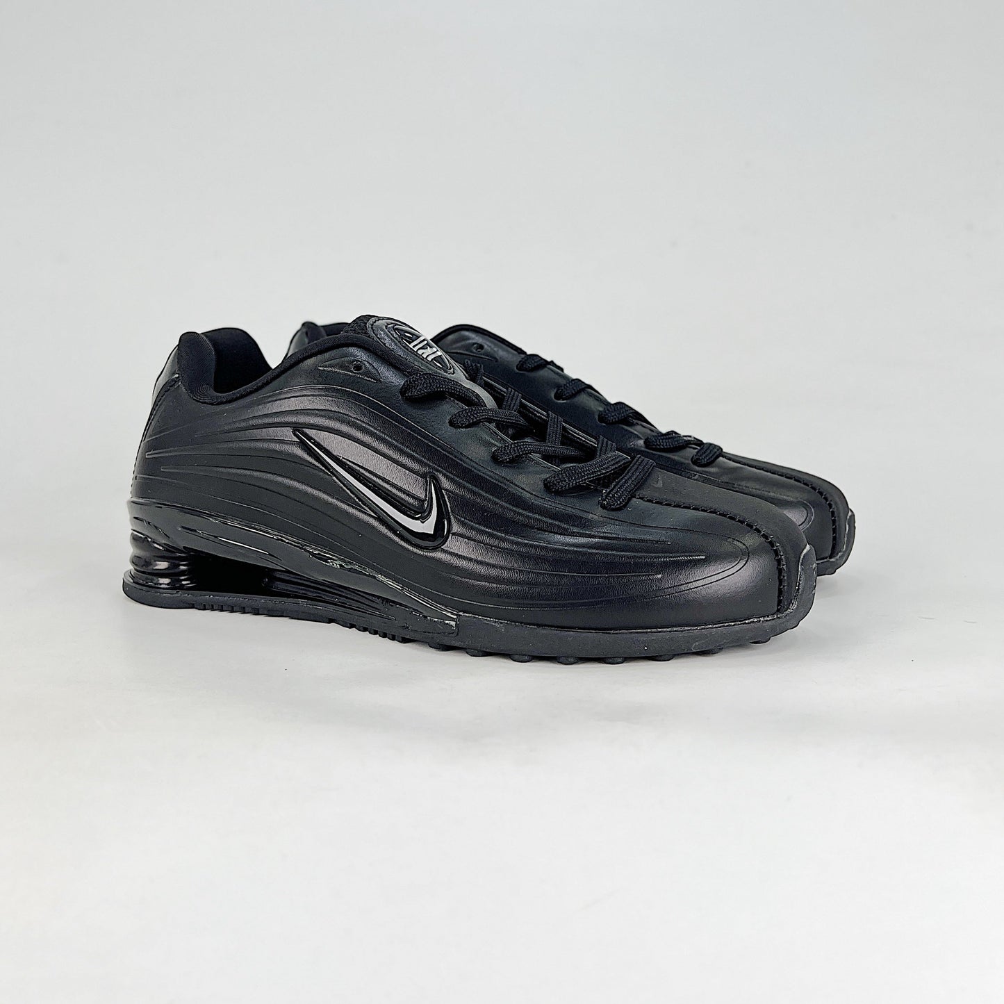 Nike Shox Z Sneakers
