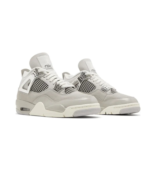 Air Jordan 4 Retro Frozen Moments