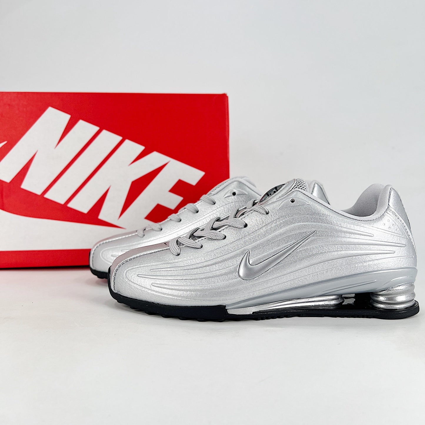 Nike Shox Z Sneakers