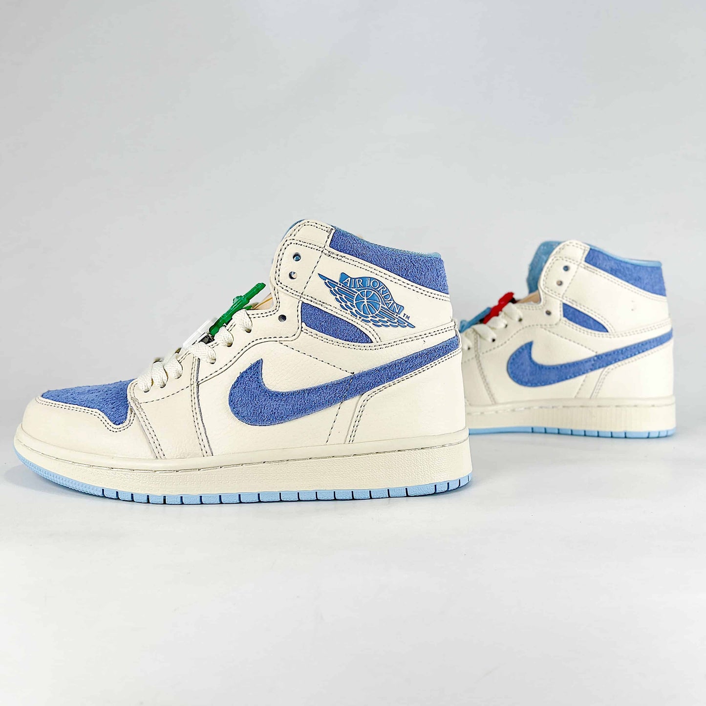 Nike Air Jordan 1 Retro High OG “Psychic Blue & Pale Ivory” Shoes