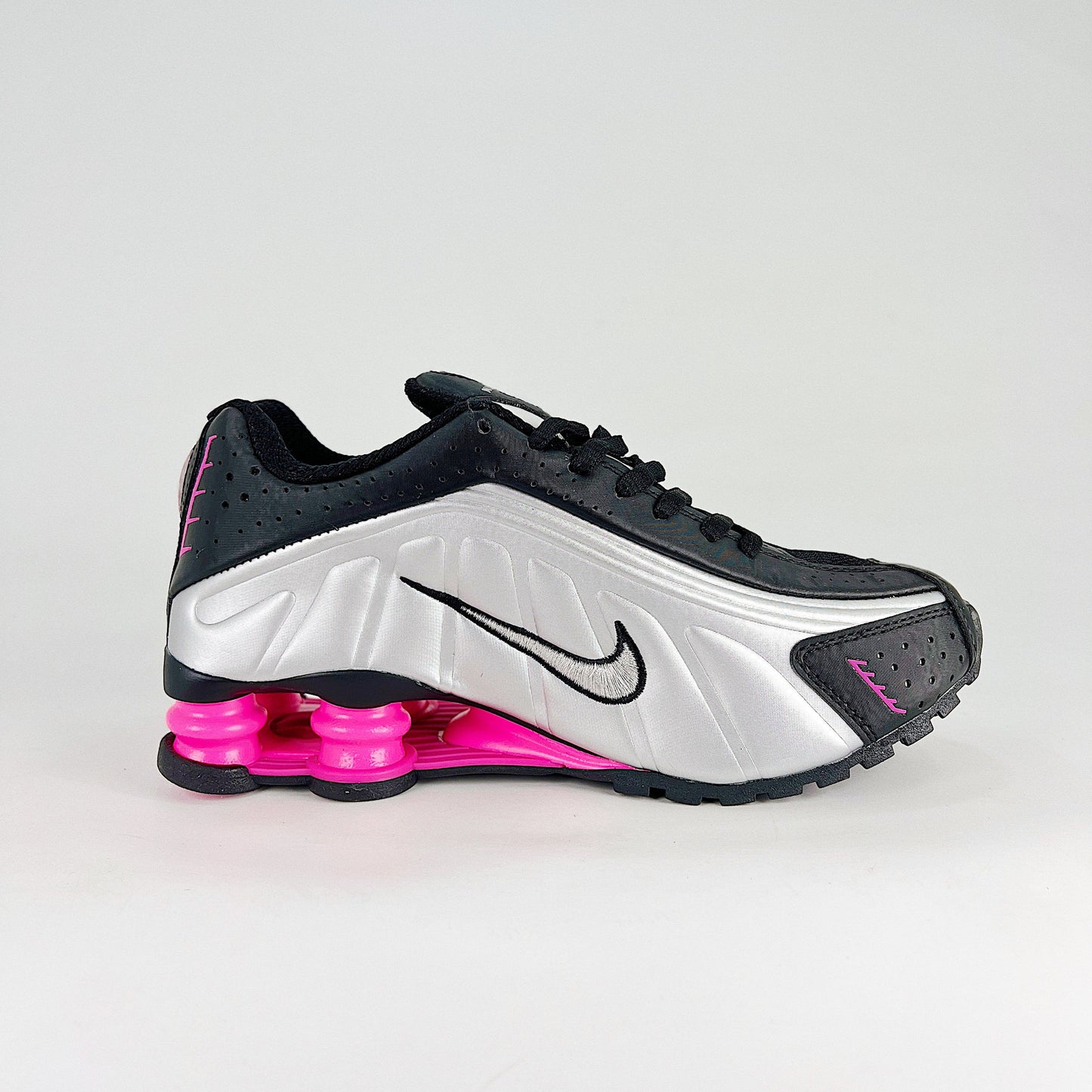 Nike Shox R4 Sneakers