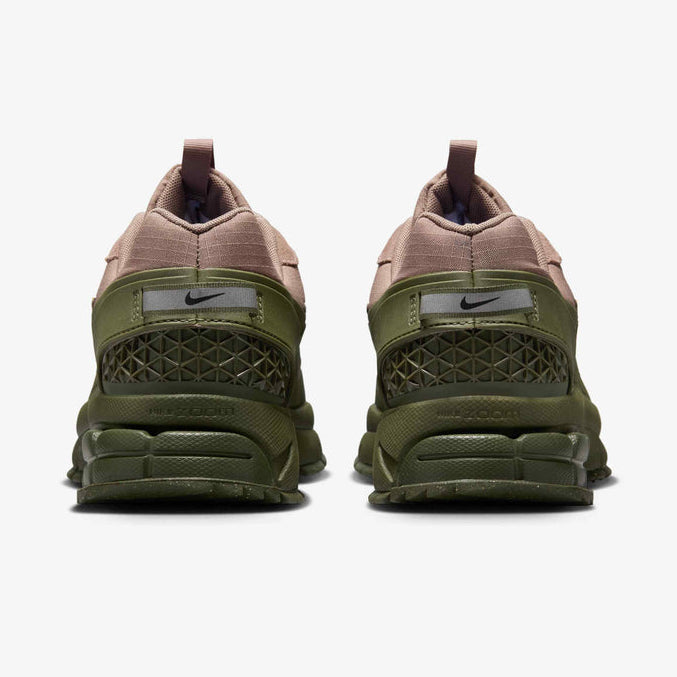 Nike Zoom Vomero Roam 'Mink' Sneakers