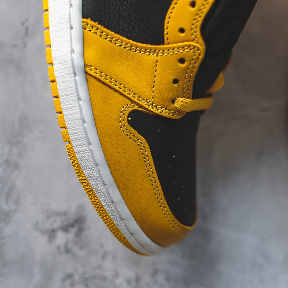 Nike Air Jordan 1 Retro High “Pollen” Sneakers
