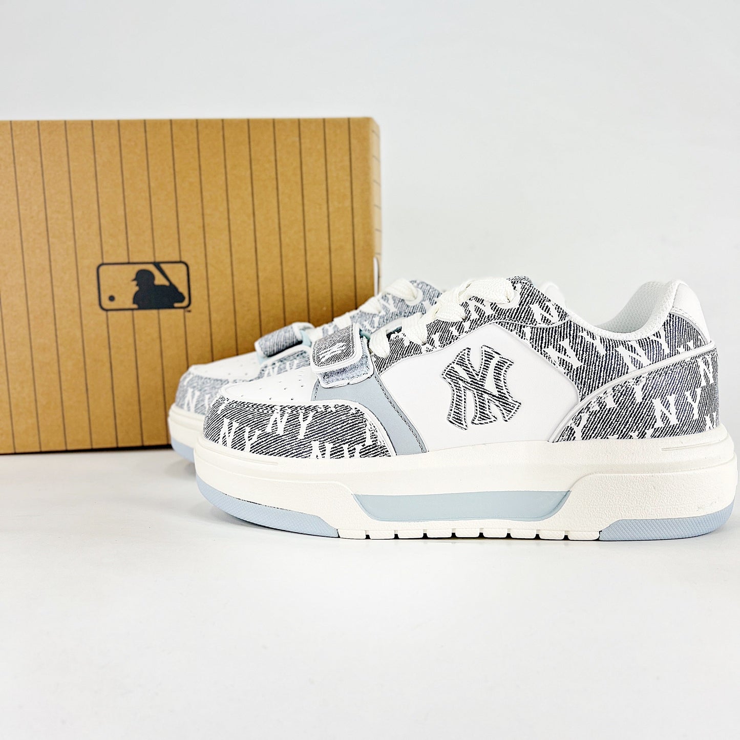 MLB Chunky Liner “New York Yankees” Sneakers