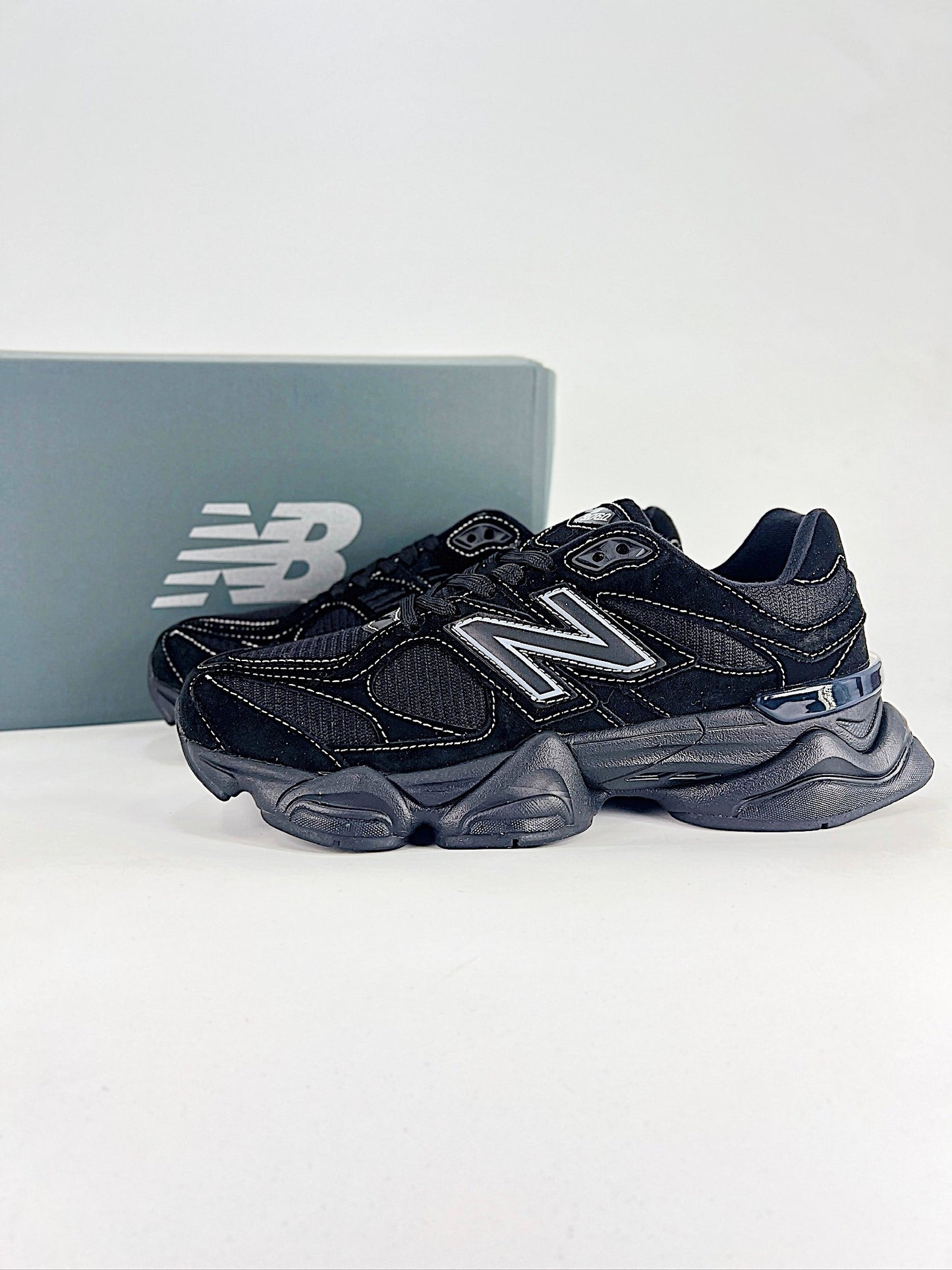New Balance NB 9060 Sneakers