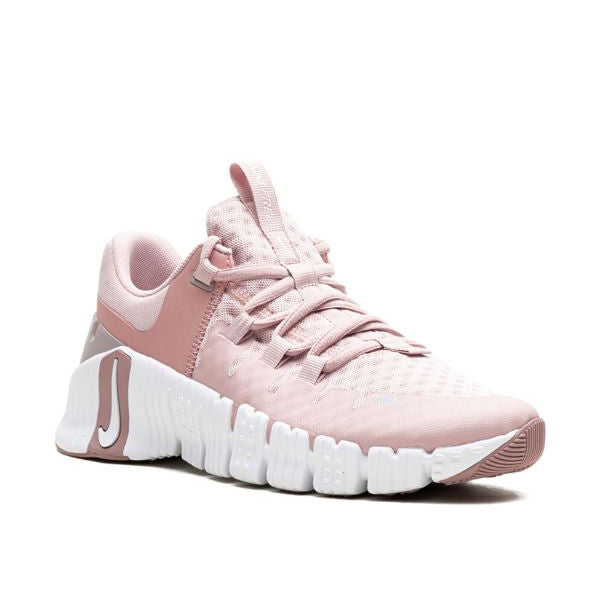 Nike Free Metcon 5 "Pink Oxford" Sneakers