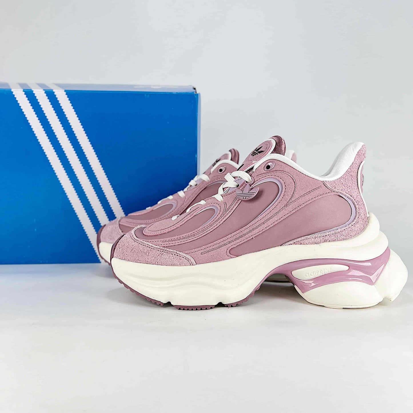 Adidas Ozvenuz Sneakers