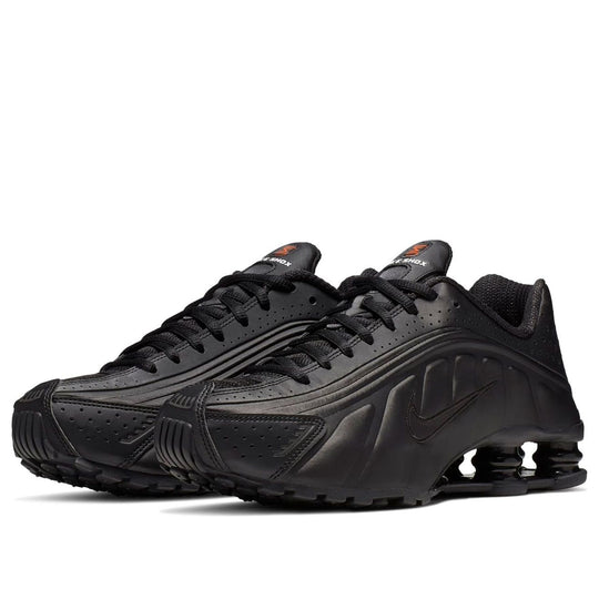 Nike Shox R4 “Triple- Black” Sneaker