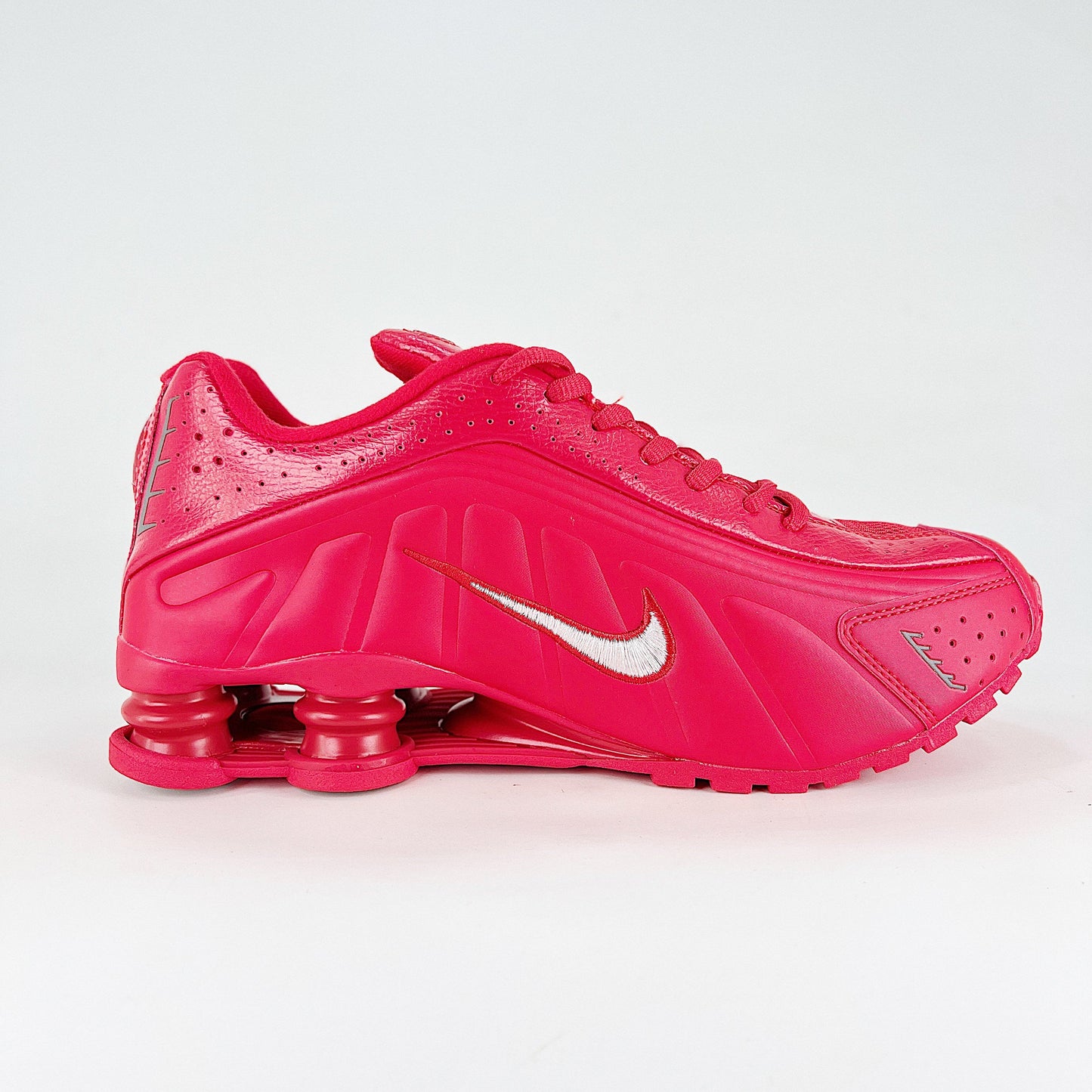 Nike Shox R4 Sneakers