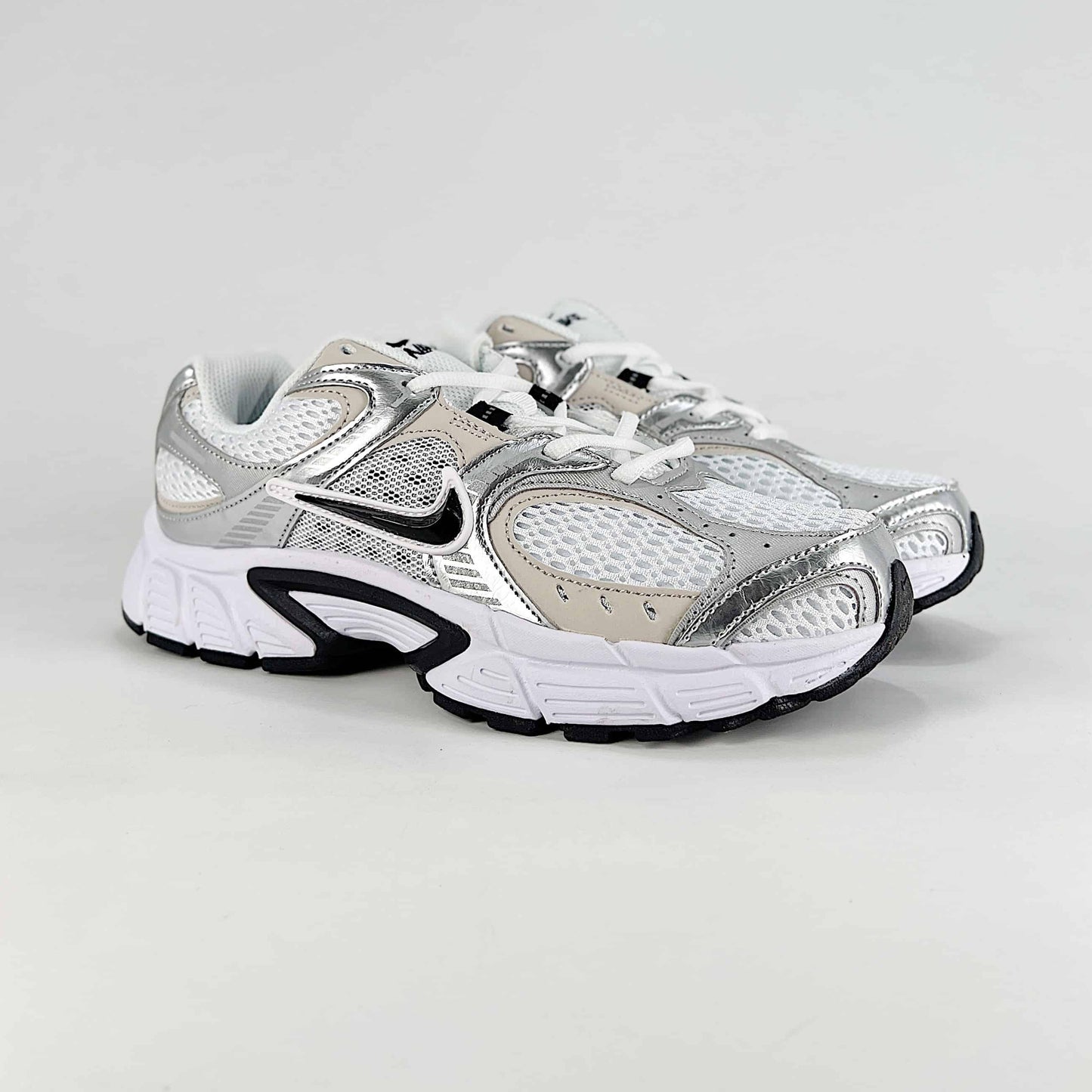 Nike V5 RNR Sneakers