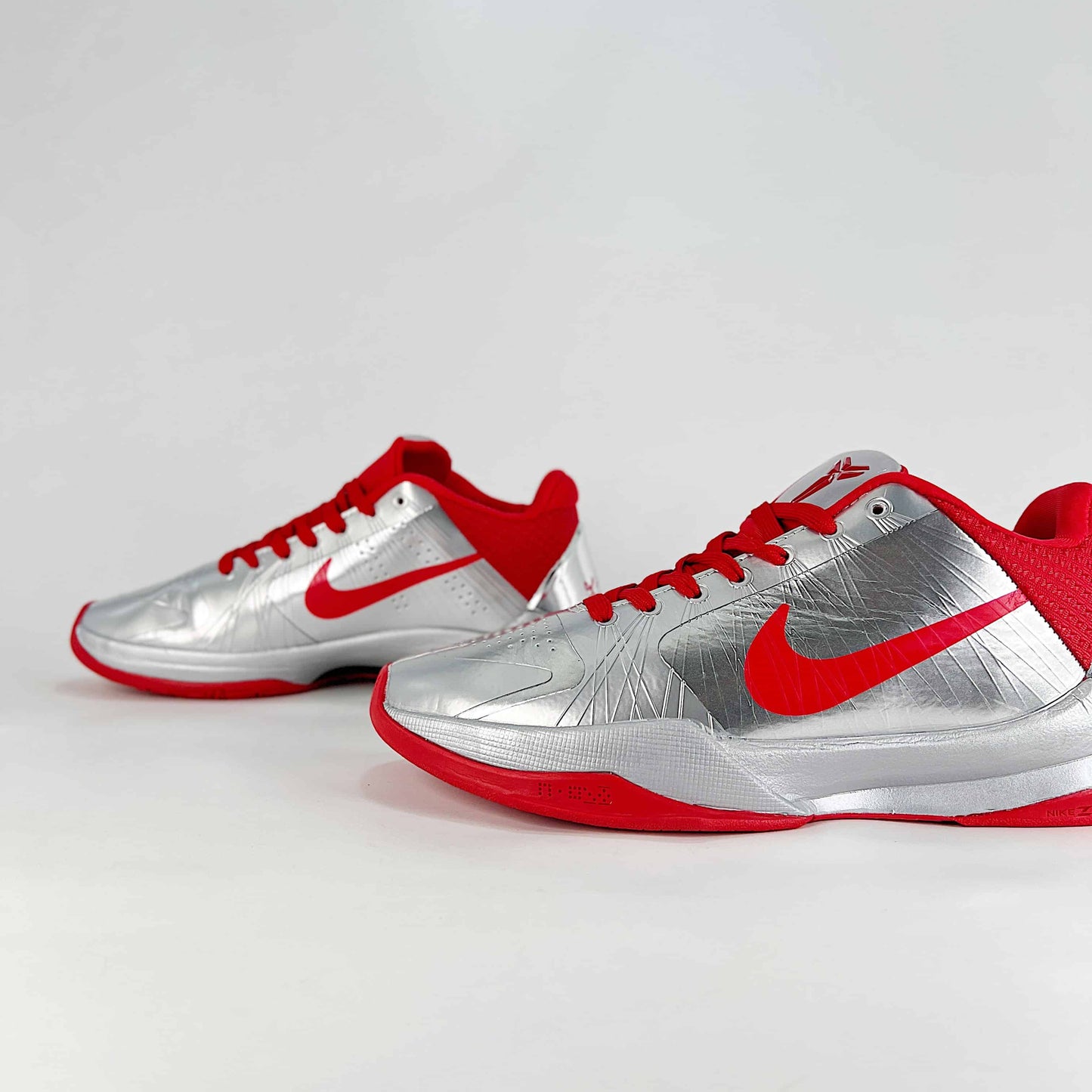 Nike Kobe 5 Protro “Rookie of the Year” Sneakers