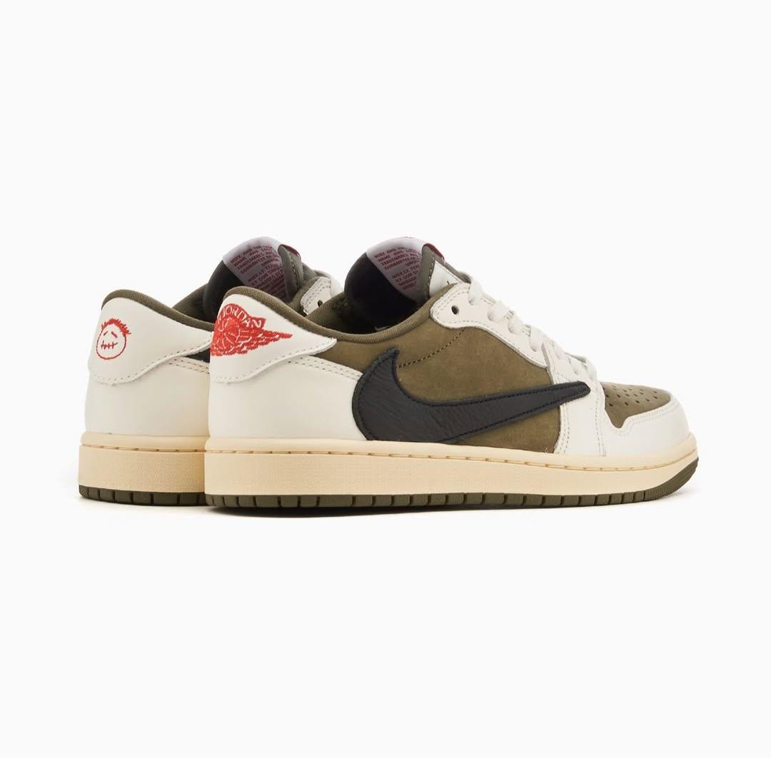 Jordan 1 Low Travis Scott Reverse Mocha sneakers