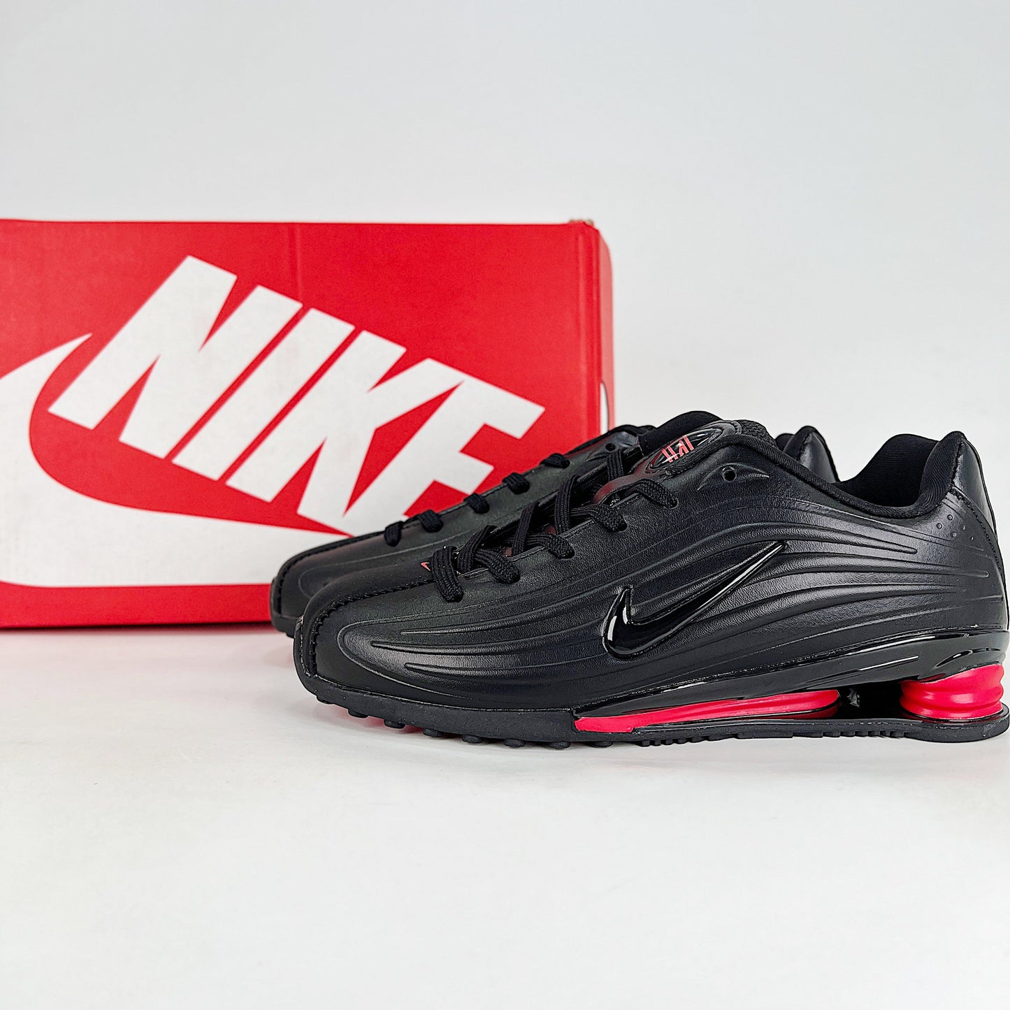 Nike Shox Z Sneakers