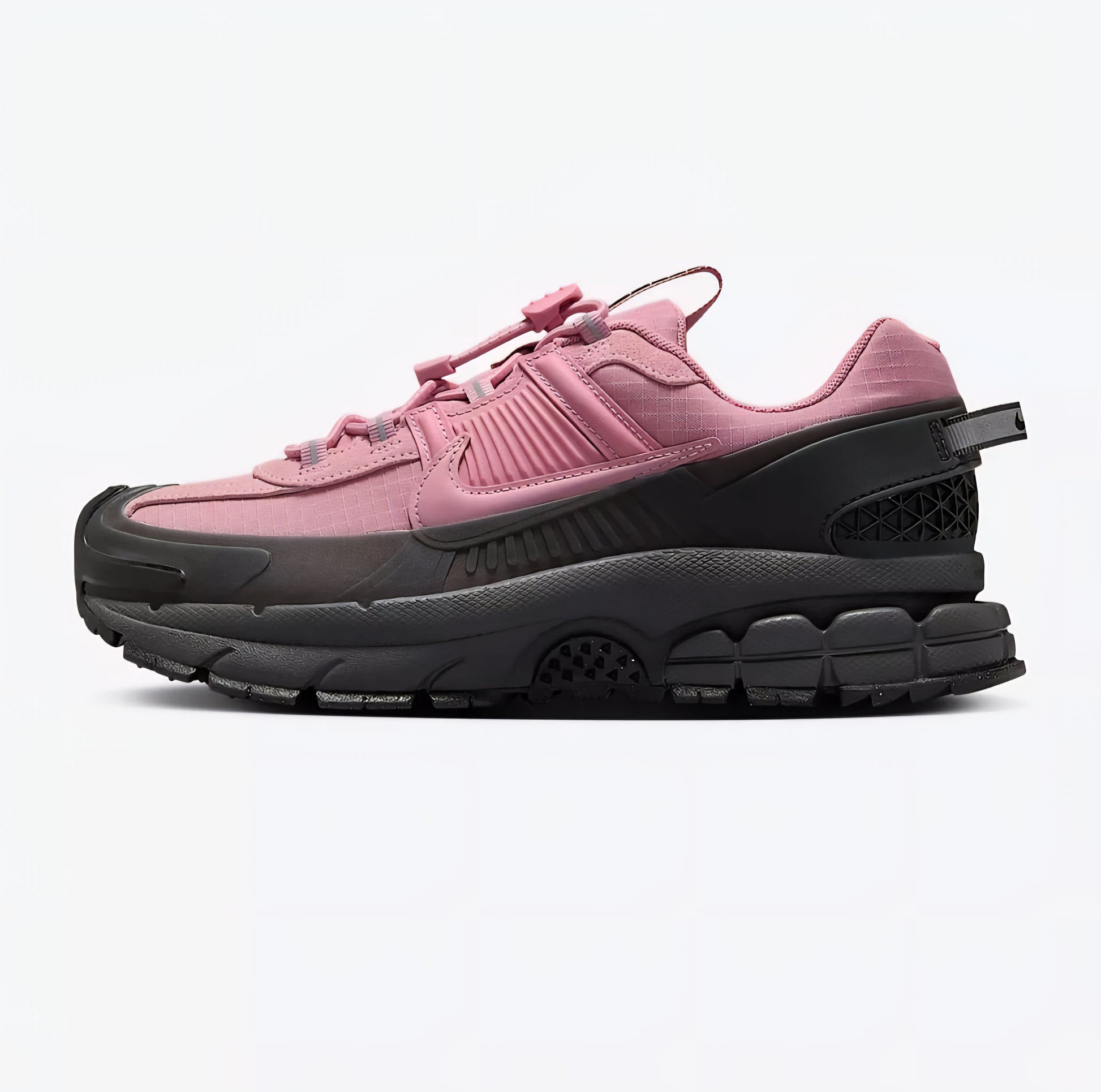 Nike Zoom Vomero Roam Pink Sneakers Prestige Stride