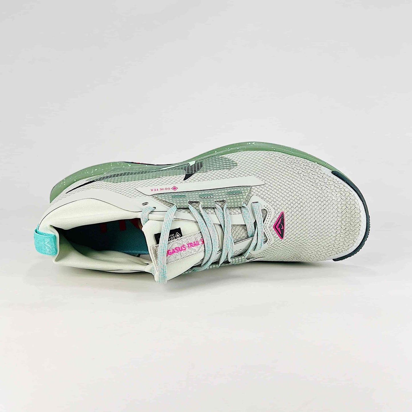 Nike Pegasus Trail 5 GORE-TEX Sneakers