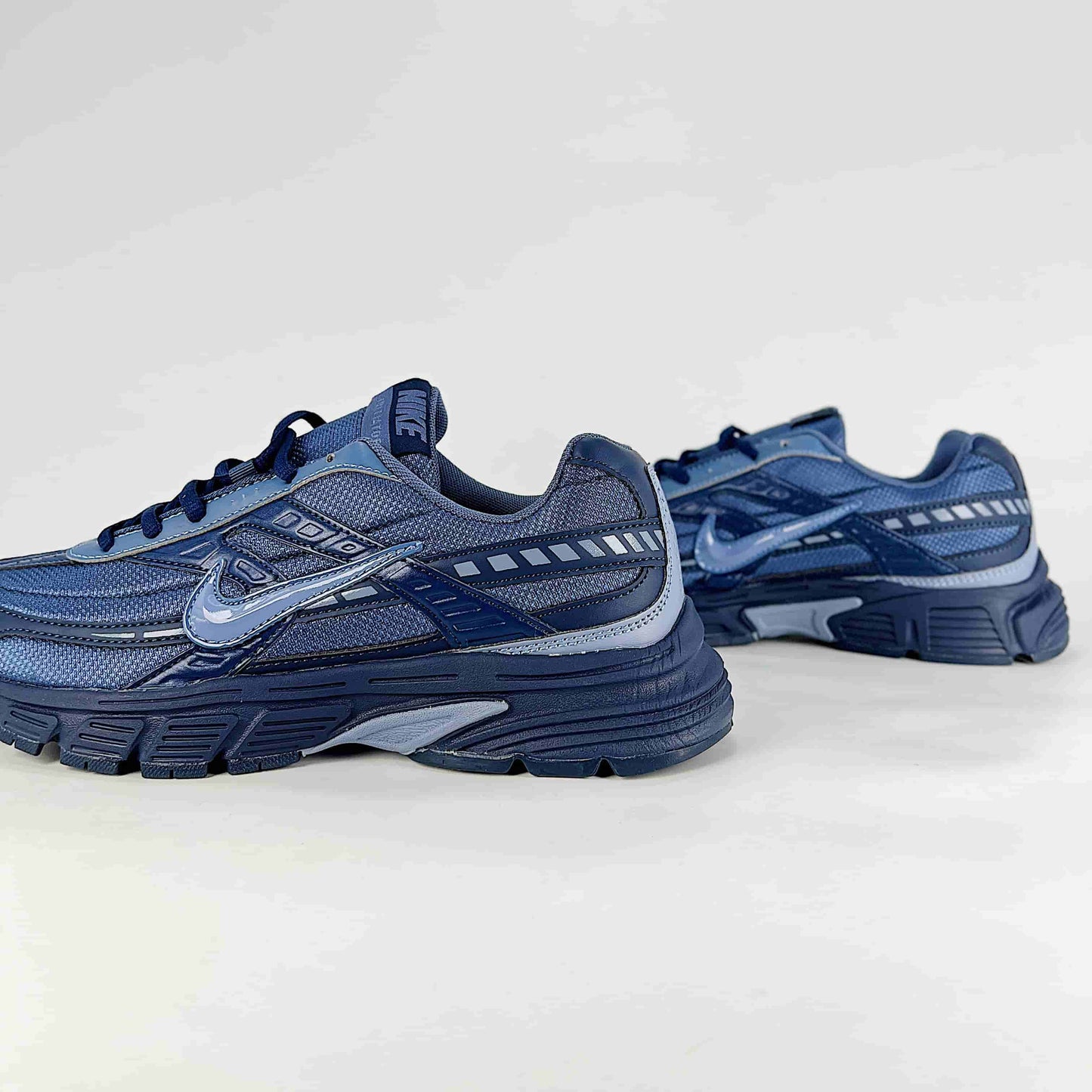 Nike Initiator Sneakers “Navy Blue”