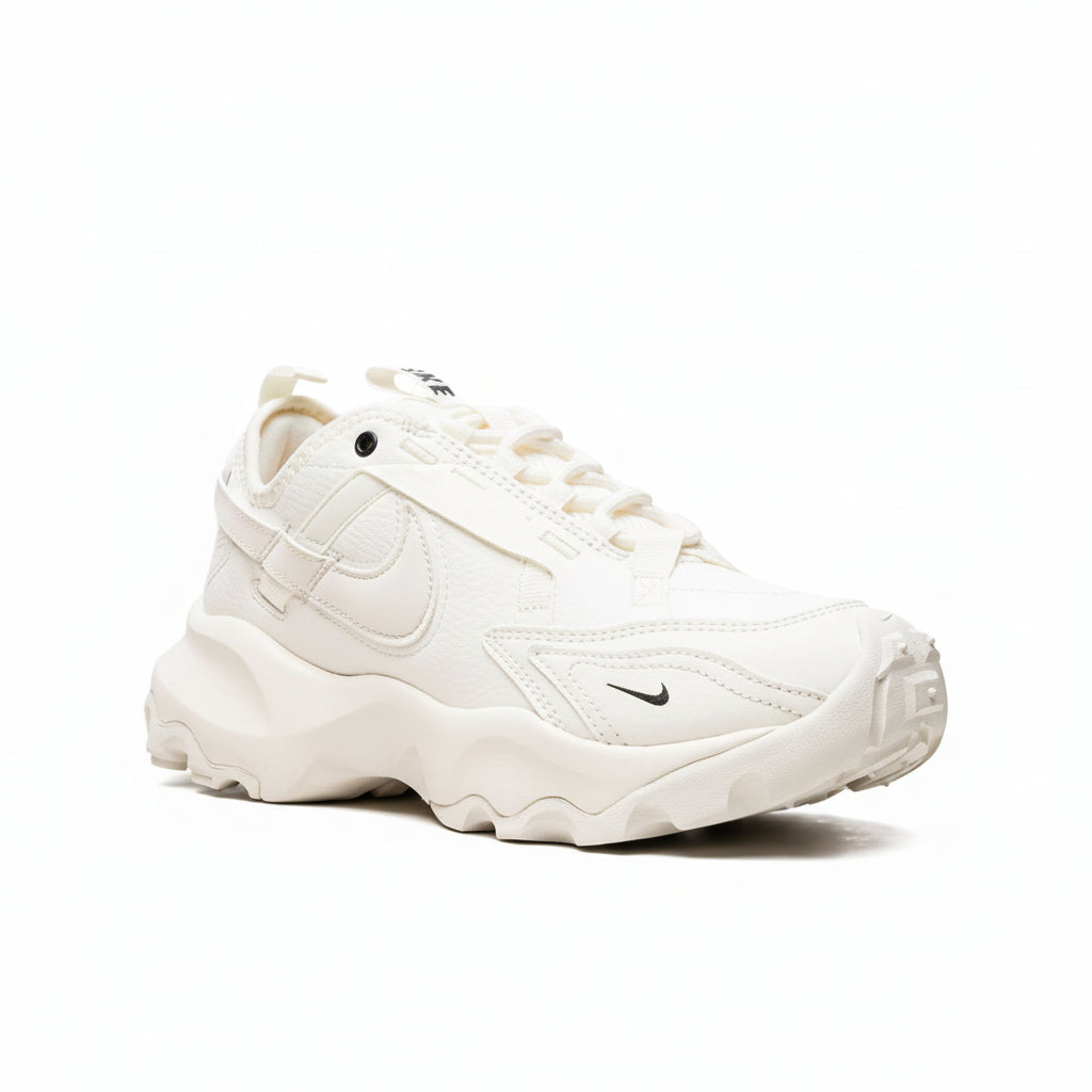 Nike Women’s TC 7900 Sneakers – Sail