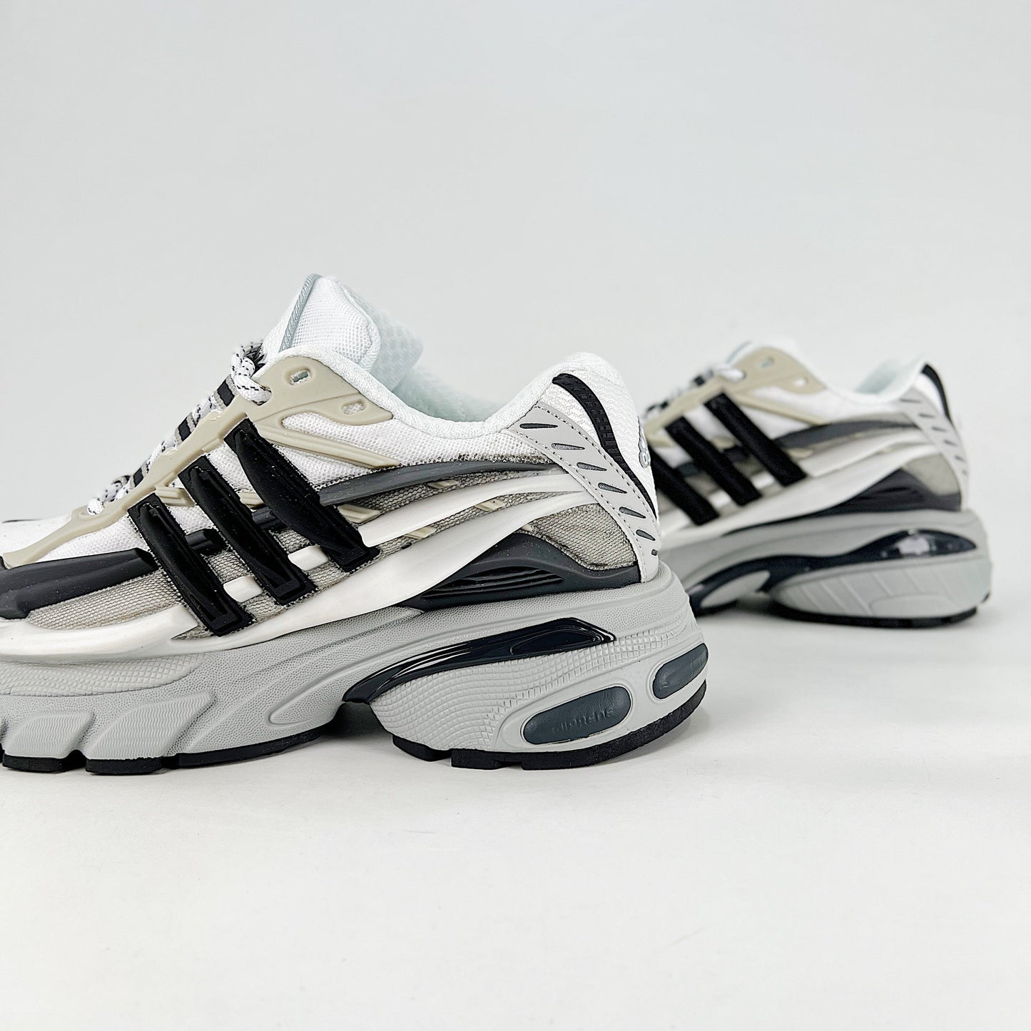 Adidas Adistar Jellyfish x Pharrell Williams Sneakers