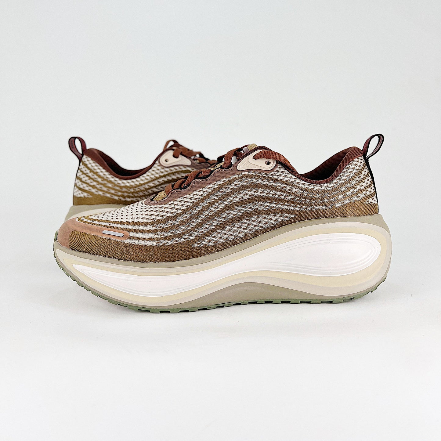Nike Vomero Plus Sneakers