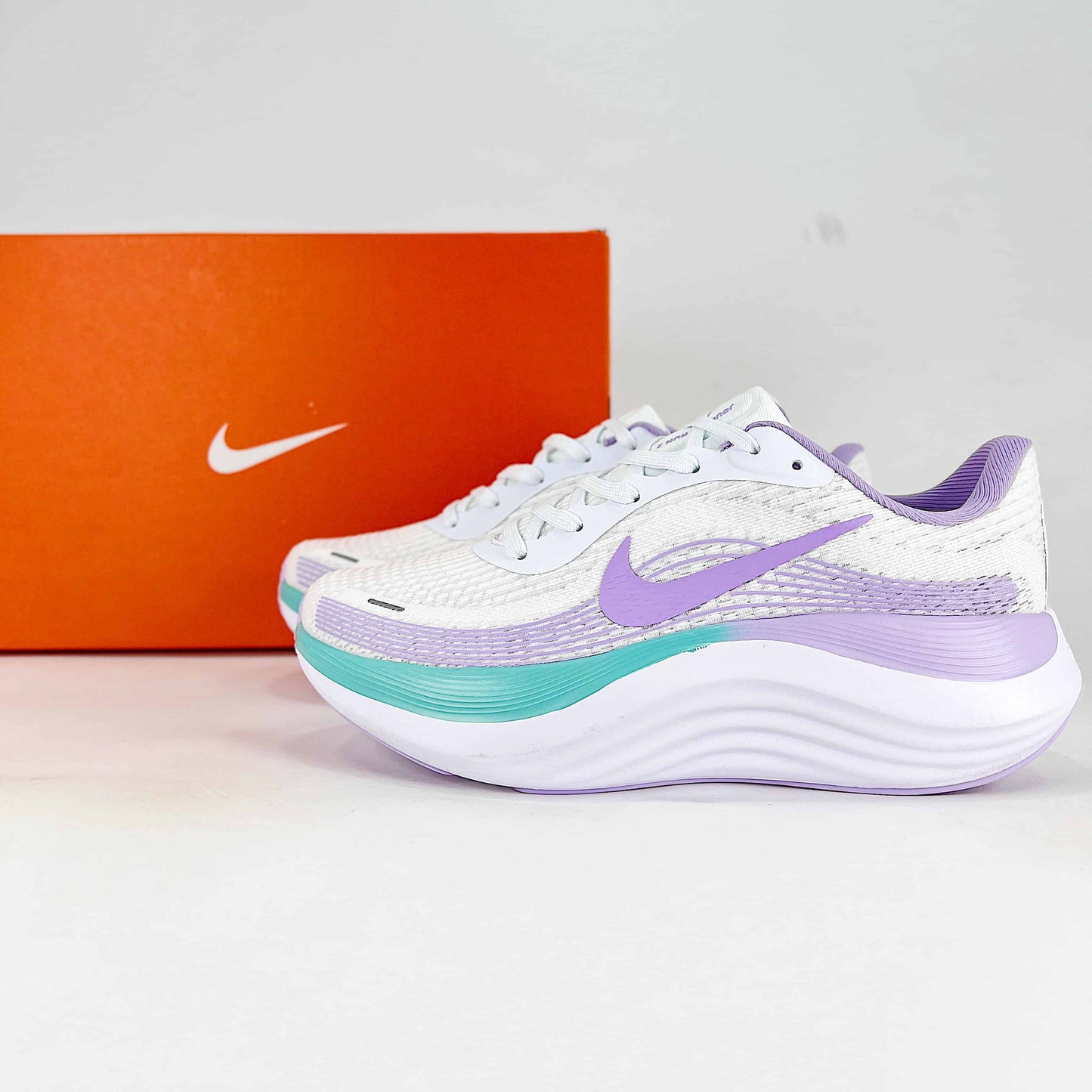 Nike Journey Run Sneakers