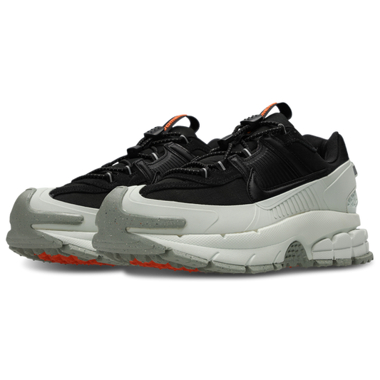 Nike Zoom Vomero Roam Black/White Sneakers Prestige Stride