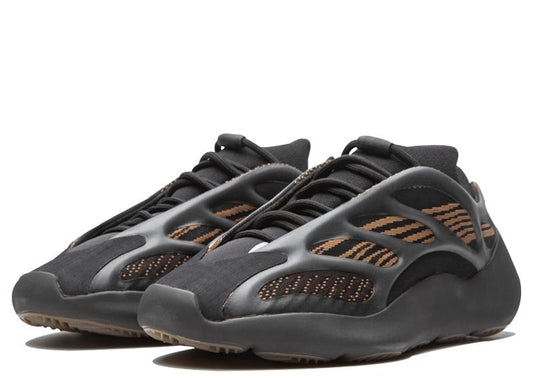 Adidas YEEZY 700 V3 "Clay" Sneakers Prestige Stride