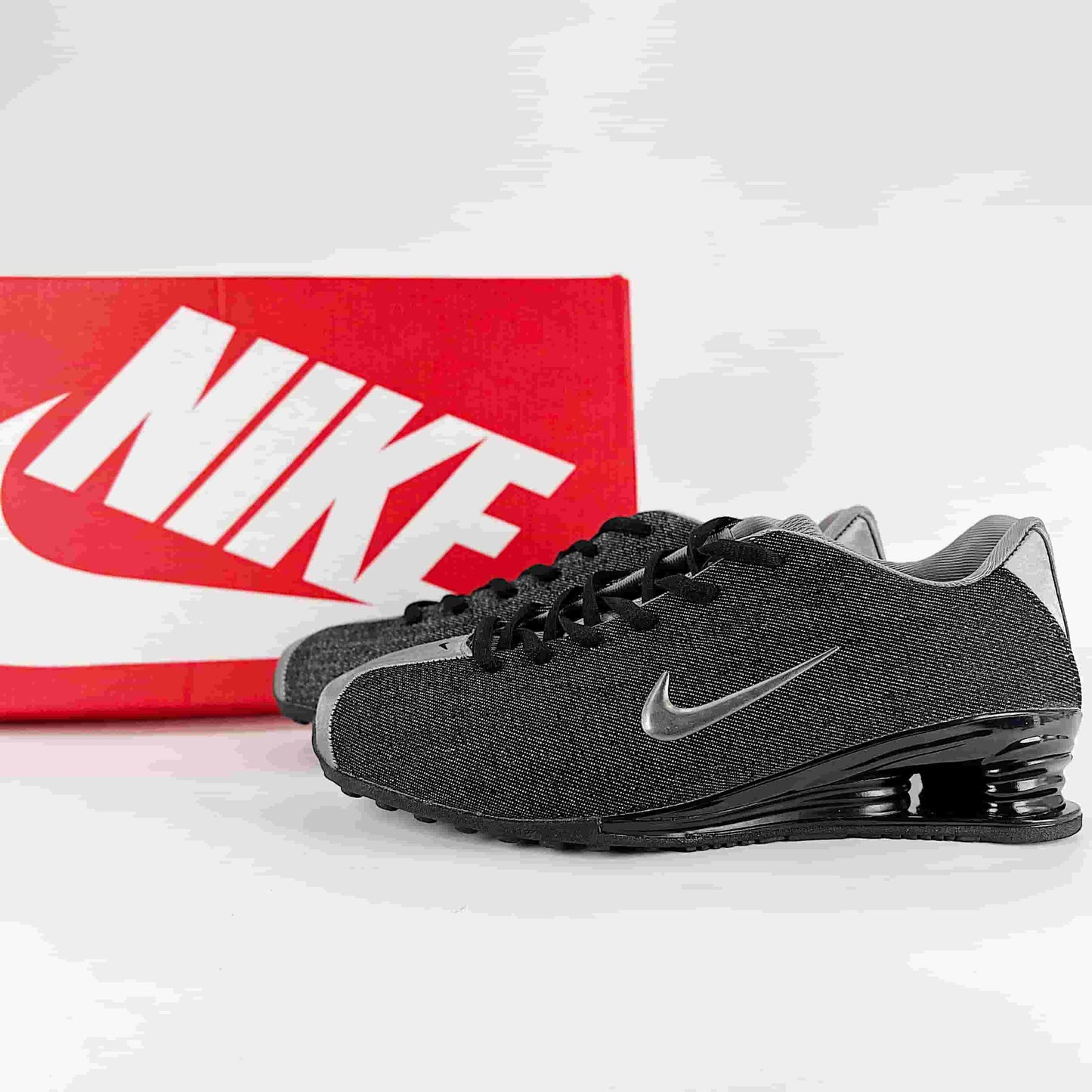 Nike Shox Z Sneakers