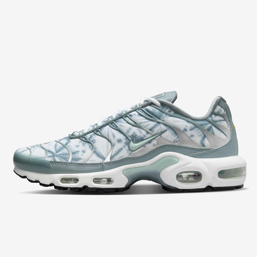 Nike Air Max Plus sneakers
